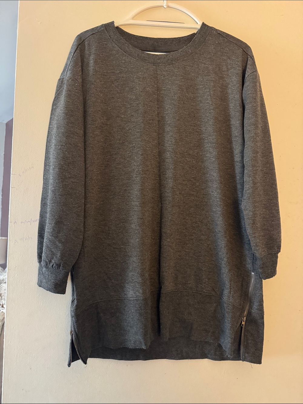 Women’s Relaxed Crewneck Sweater - Dark Gray